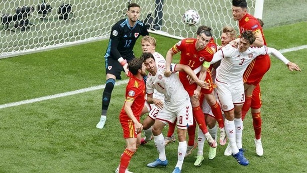 Dinamarca golea a Gales y avanzó a cuartos de final