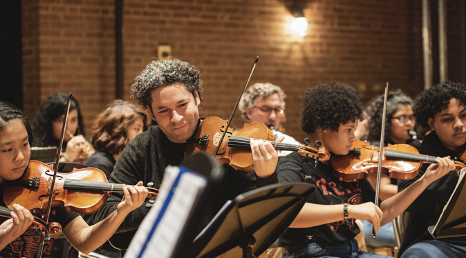 Orquesta de jóvenes músicos de la Fundación Dudamel iniciará una gira por España