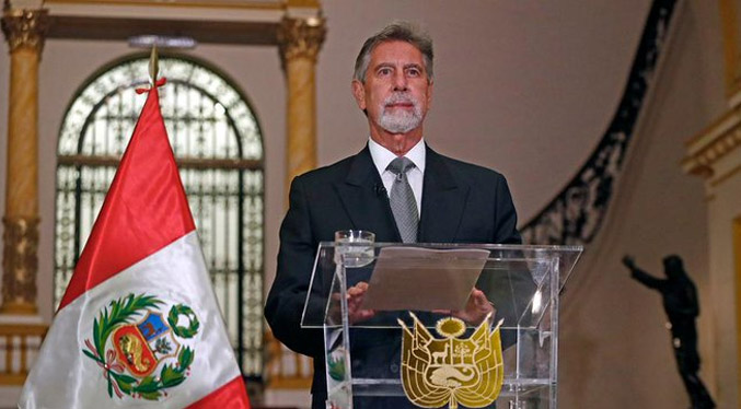 Presidente de Perú condena carta de militares que sugiere golpe de Estado (video)