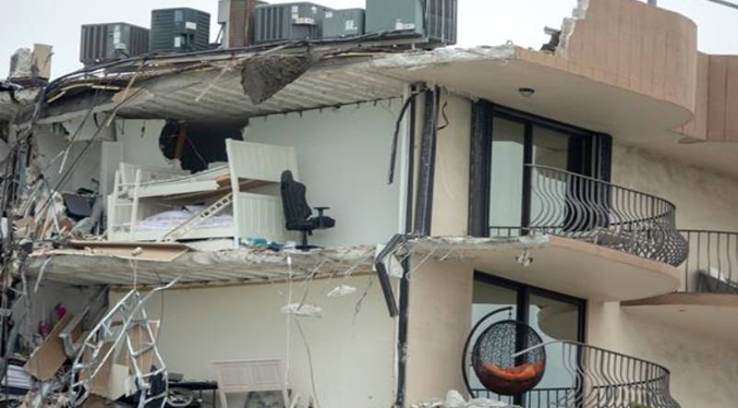 Elevan a cinco muertos por el derrumbe del edificio en Miami