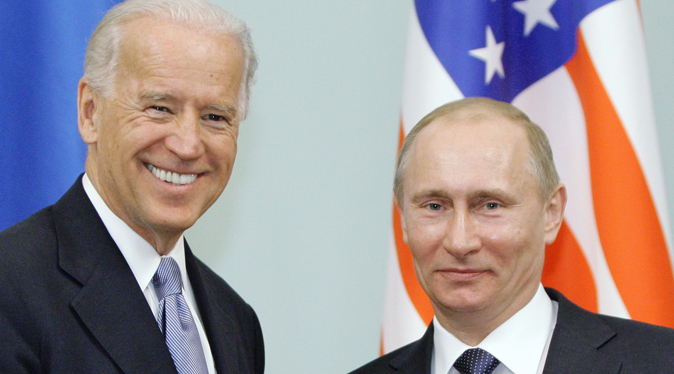 Biden evita una rueda de prensa con Putin