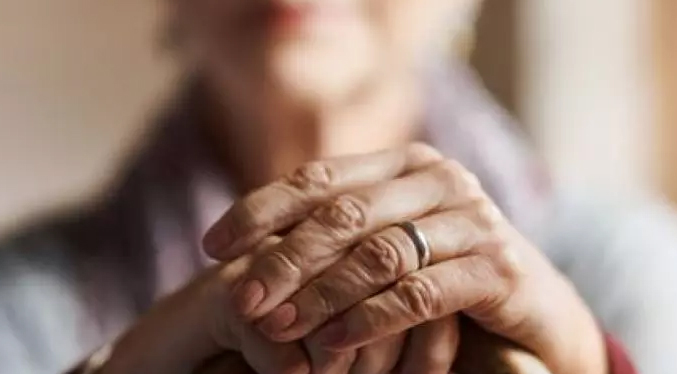 EEUU aprueba un nuevo medicamento contra el alzhéimer