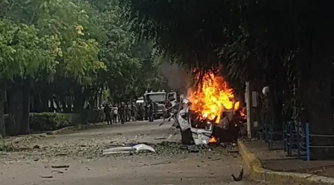 Explota un carro bomba en las instalaciones de la Brigada del Ejército en Cúcuta (Video+Fotos)