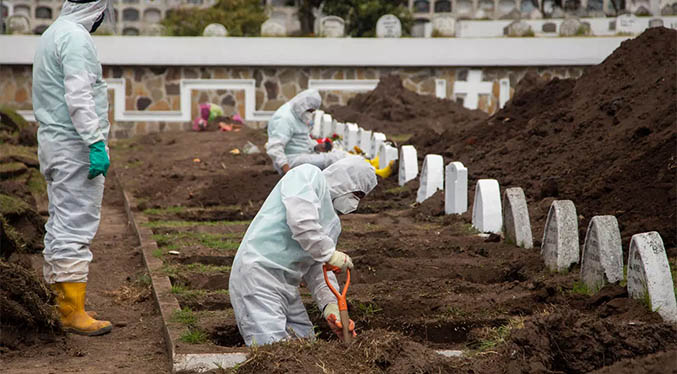 Cifra de muertes por coronavirus en el mundo roza los cuatro millones