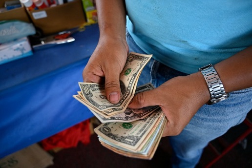 Asdrúbal Oliveros: No importa la moneda que uses los precios van a subir por la hiperinflación