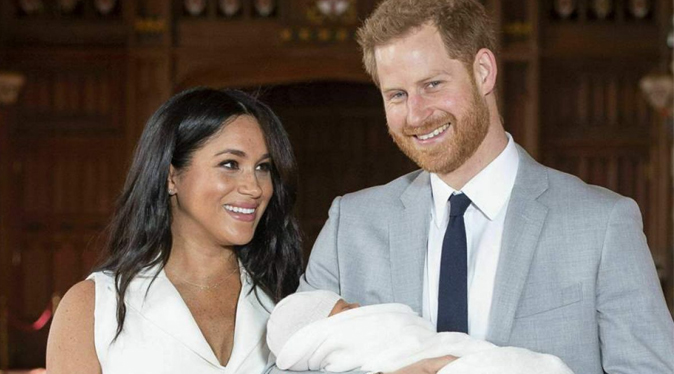 La reina Isabel II y el príncipe Carlos están «encantados» con el nacimiento de Lilibet Diana