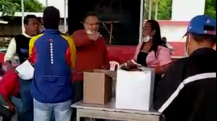 Denuncias de golpes y otras irregularidades abundaron en las postulaciones del PSUV en Zulia (Fotos + videos)