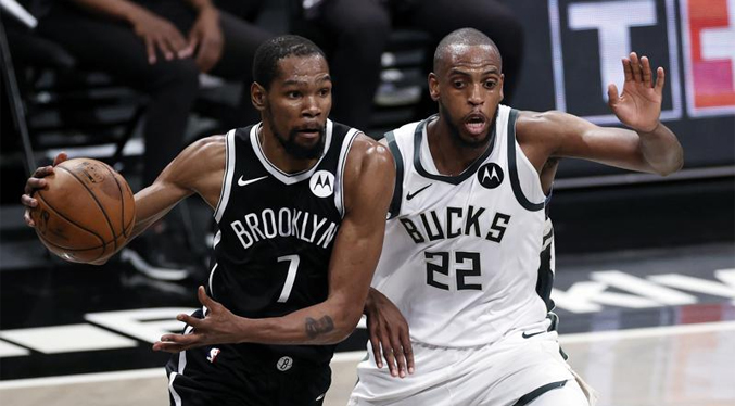 Durant e Irving guían a Nets a triunfo sobre Bucks