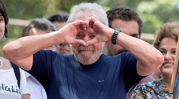 Lula dobla en intención de voto a Bolsonaro para elecciones de 2022