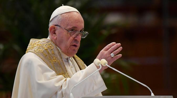 El Papa pide que el mundo abra los corazones a los refugiados