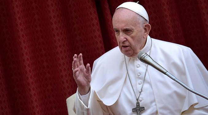 Papa se solidariza con ancianos por su «soledad» durante pandemia