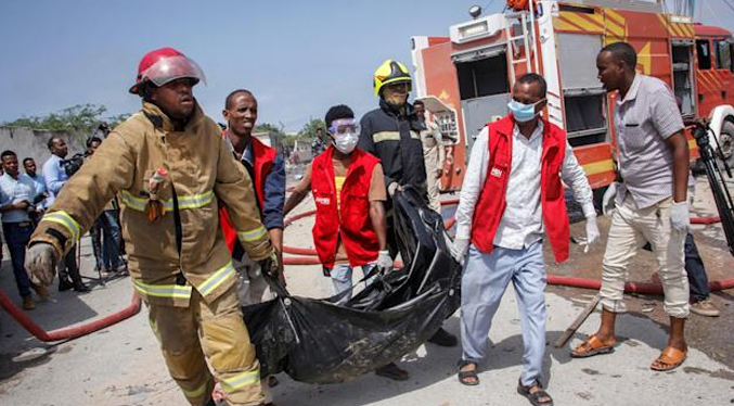 Al menos 13 personas muertas deja un ataque con bomba en Somalia