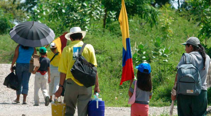 Más de tres mil desplazados por enfrentamientos entre la FARC y narcotraficantes en Colombia
