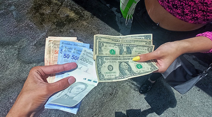 Economista José Puente: “El billete y la moneda no son medios de pago en Venezuela”