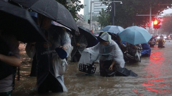 Al menos 12 muertos dejan las lluvias torrenciales en el centro de China