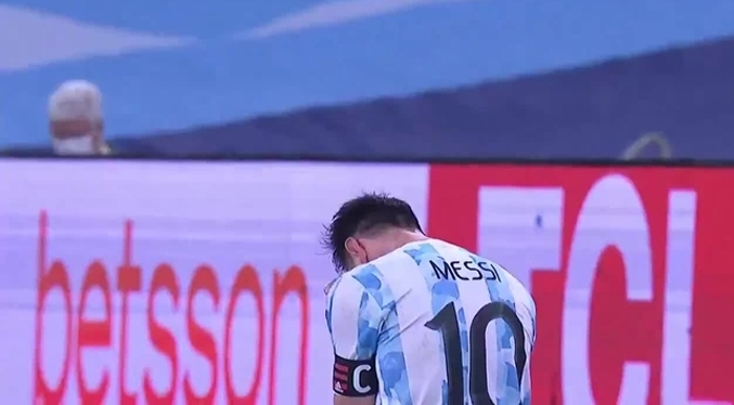 Así recibió la esposa a Messi tras un mes sin verlo (Video+Foto)