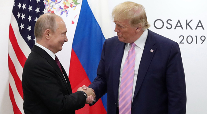 Unos documentos sugieren que Putin interfirió para llevar a Trump al poder