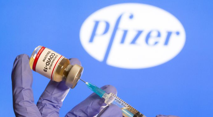 UE asegura que está preparada para una dosis de refuerzo con Pfizer