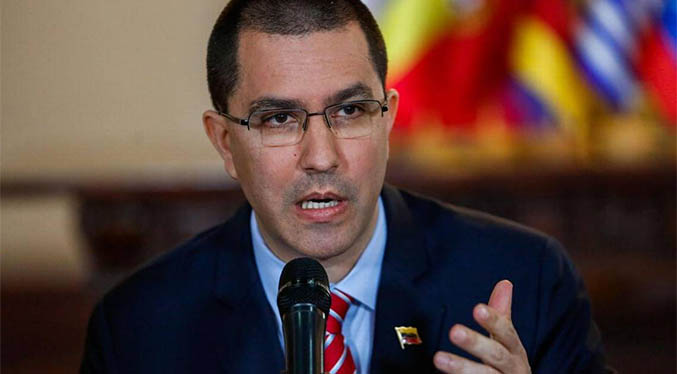 Venezuela niega las acusaciones de Colombia sobre atentado contra Duque