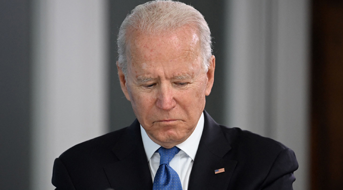 Biden viaja a Florida para reunirse con las familias de las víctimas del derrumbe