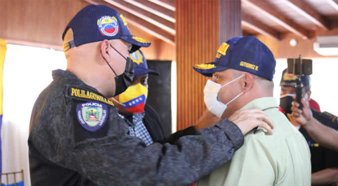 Con ascensos y reconocimientos PoliLagunillas conmemora el Día Nacional de Policía
