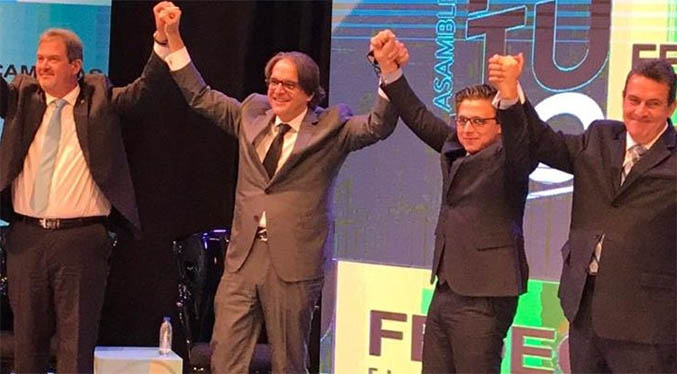 Carlos Fernández: El rentismo y populismo ya no pueden tener las respuestas que el país necesita