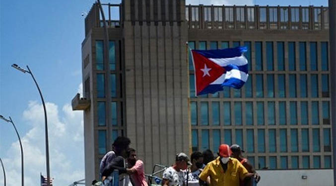 EEUU evalúa expandir personal de su embajada en Cuba y permitir remesas