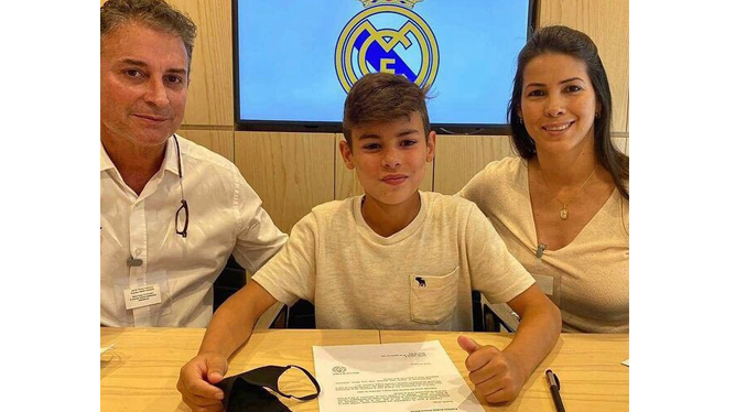 El Real Madrid oficializa el fichaje del joven marabino Estéfano Tiniaco