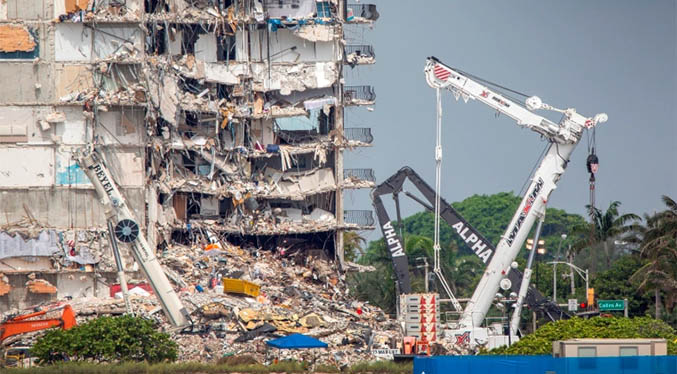 Demolición del edificio siniestrado en Miami-Dade puede comenzar esta noche
