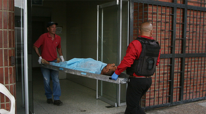 Un muerto y dos heridos dejó riña callejera