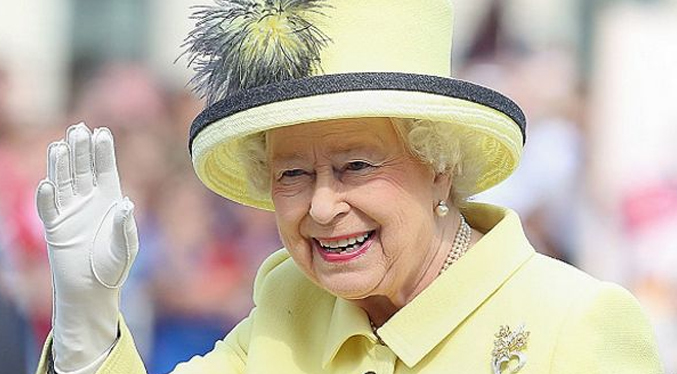 La reina Isabel II envía un mensaje de buena suerte a la selección inglesa
