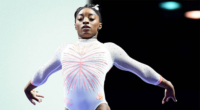 Simone Biles y sus compañeros no residirán en la Villa Olímpica