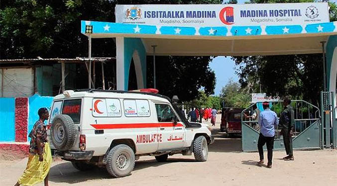 Ascienden a 10 los fallecidos en un ataque suicida en un hotel de Somalia