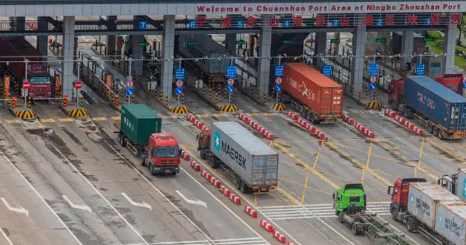 China reabre uno de los principales puertos del mundo