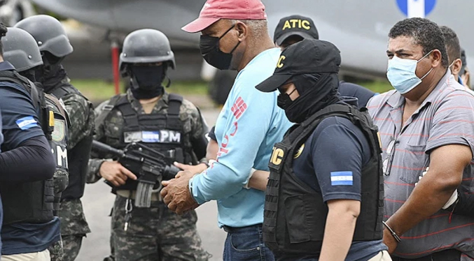 Detienen por narcotráfico el alcalde de una isla hondureña