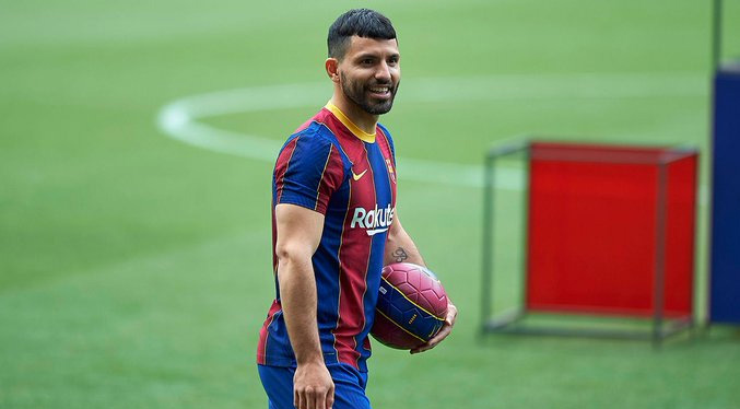 Betevé: El Kun Agüero quiere salir del Barça este verano