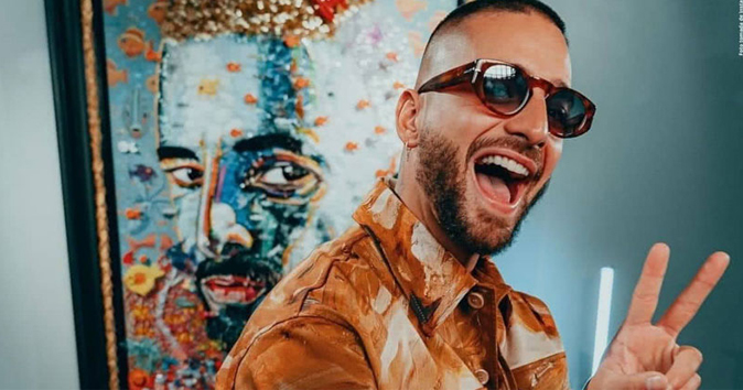 Maluma lanzará colección de autorretratos