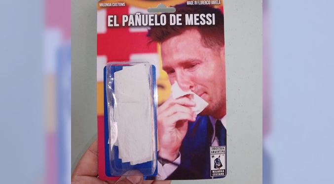 Subastan pañuelo que Messi usó para limpiarse las lágrimas en su despedida