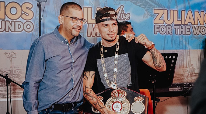 Confieren orden Lago de Maracaibo al campeón mundial de boxeo Roger Gutiérrez
