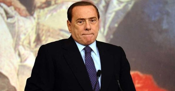 Silvio Berlusconi es hospitalizado