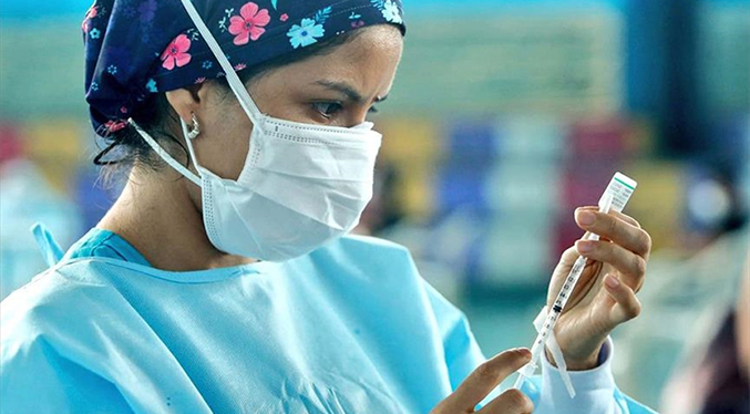Sociedad Venezolana de Infectología aboga por inmunización equitativa antes de administrar refuerzo