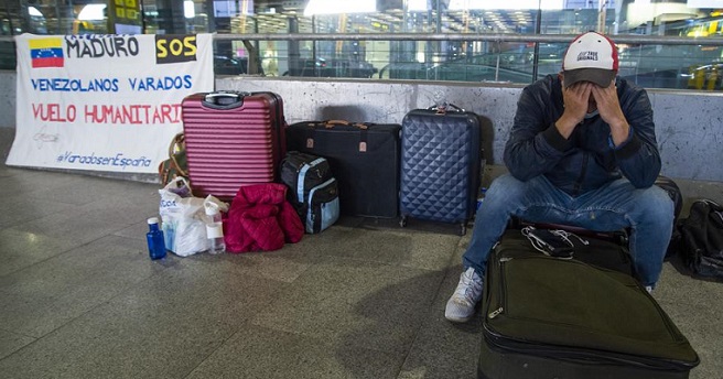 Denuncian que la aerolínea Plus Ultra no ofrece respuesta a 600 venezolanos varados en Madrid