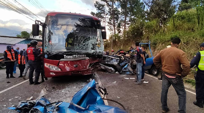 Accidente de tránsito en Táchira deja seis fallecidos