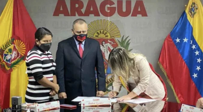 Juramentan a gobernadora encargada en Aragua tras renuncia de Rodolfo Marco Torres