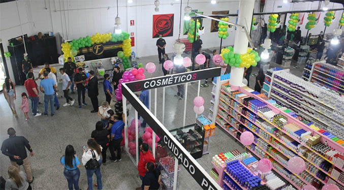 Fiorella Supermarket se instala en la Coromoto