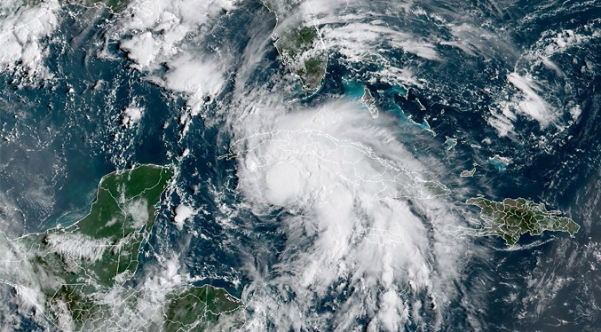 El ciclón Ida se convierte en huracán al acercarse a Cuba