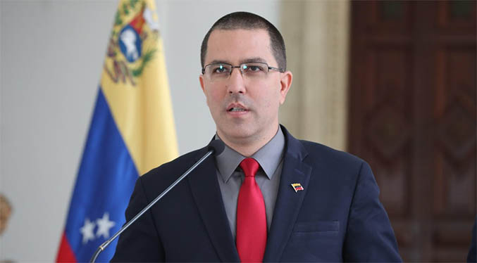 Canciller Arreaza critica a Provea por pedir inversión para el deporte nacional