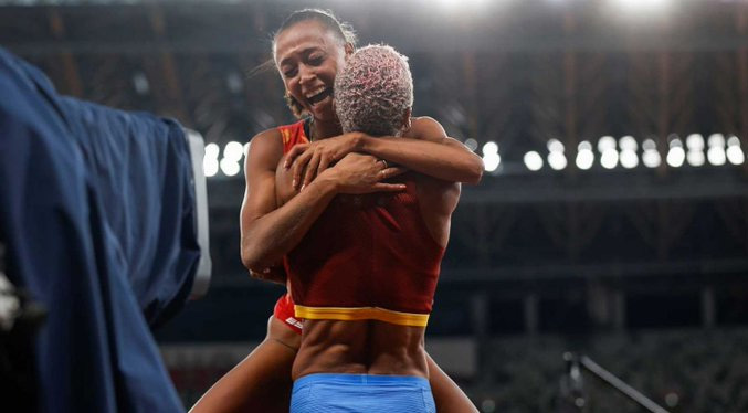 Funcionario español orgulloso por los logros de las medallistas Yulimar Rojas y Ana Peleteiro