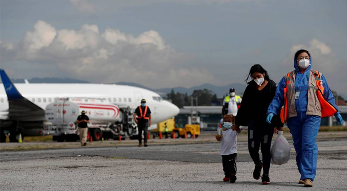 Acnur denuncia vuelos de expulsión de migrantes de EEUU a México