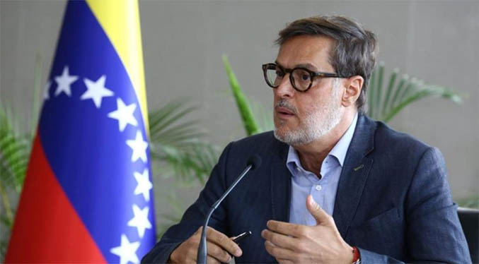 Canciller rechaza «inconsistente» comunicado de Colombia